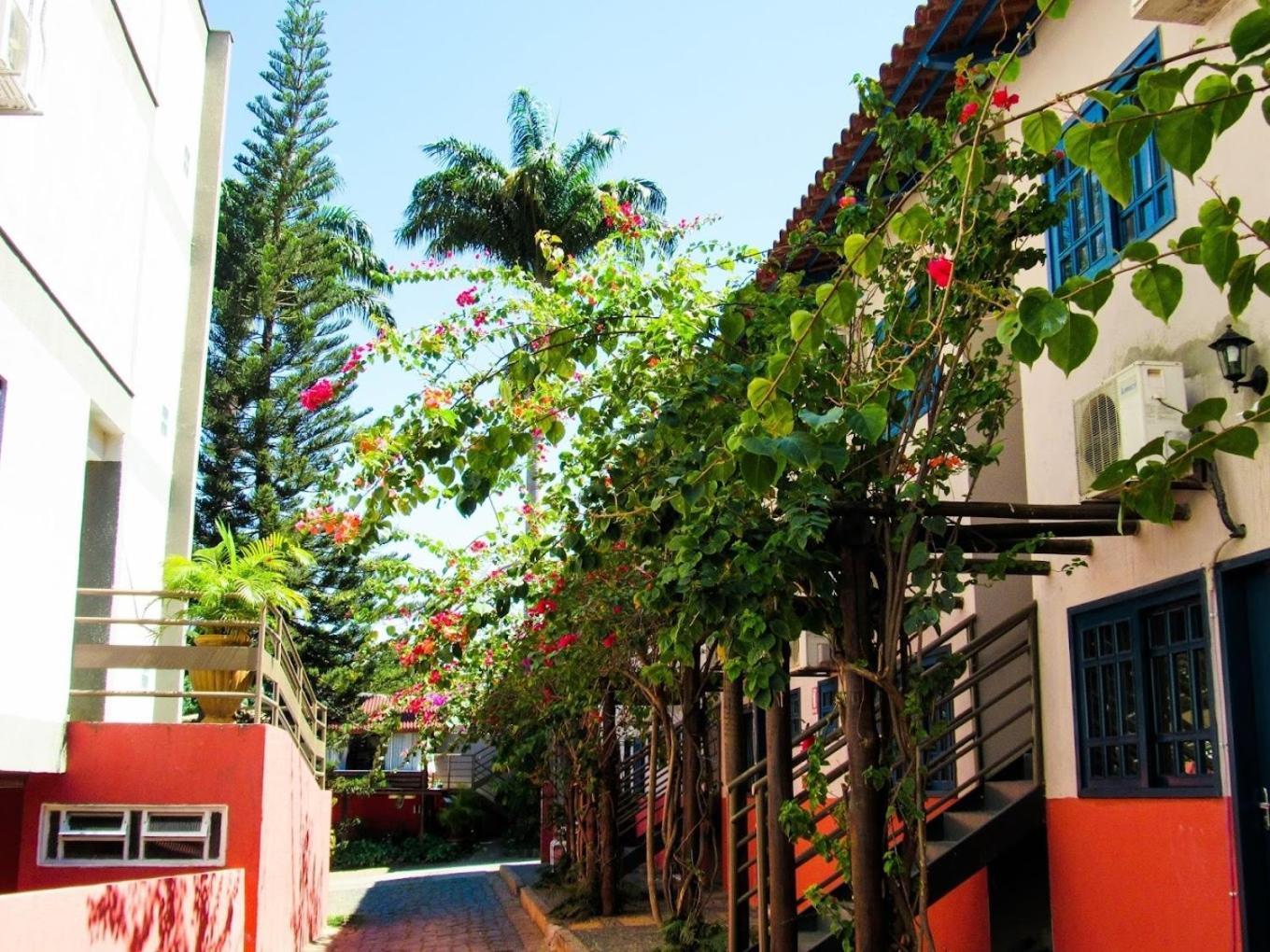 Cr Hotel Bueno - Antigo Hotel Serras De Goyaz Goiânia Buitenkant foto A street in the historic center of Florianópolis