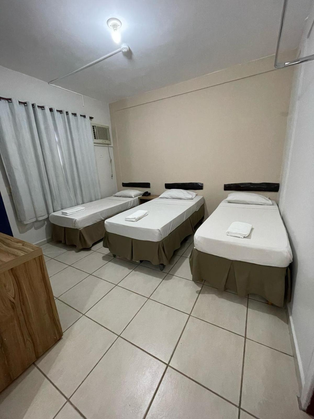 Cr Hotel Bueno - Antigo Hotel Serras De Goyaz Goiânia Buitenkant foto A room at the hotel