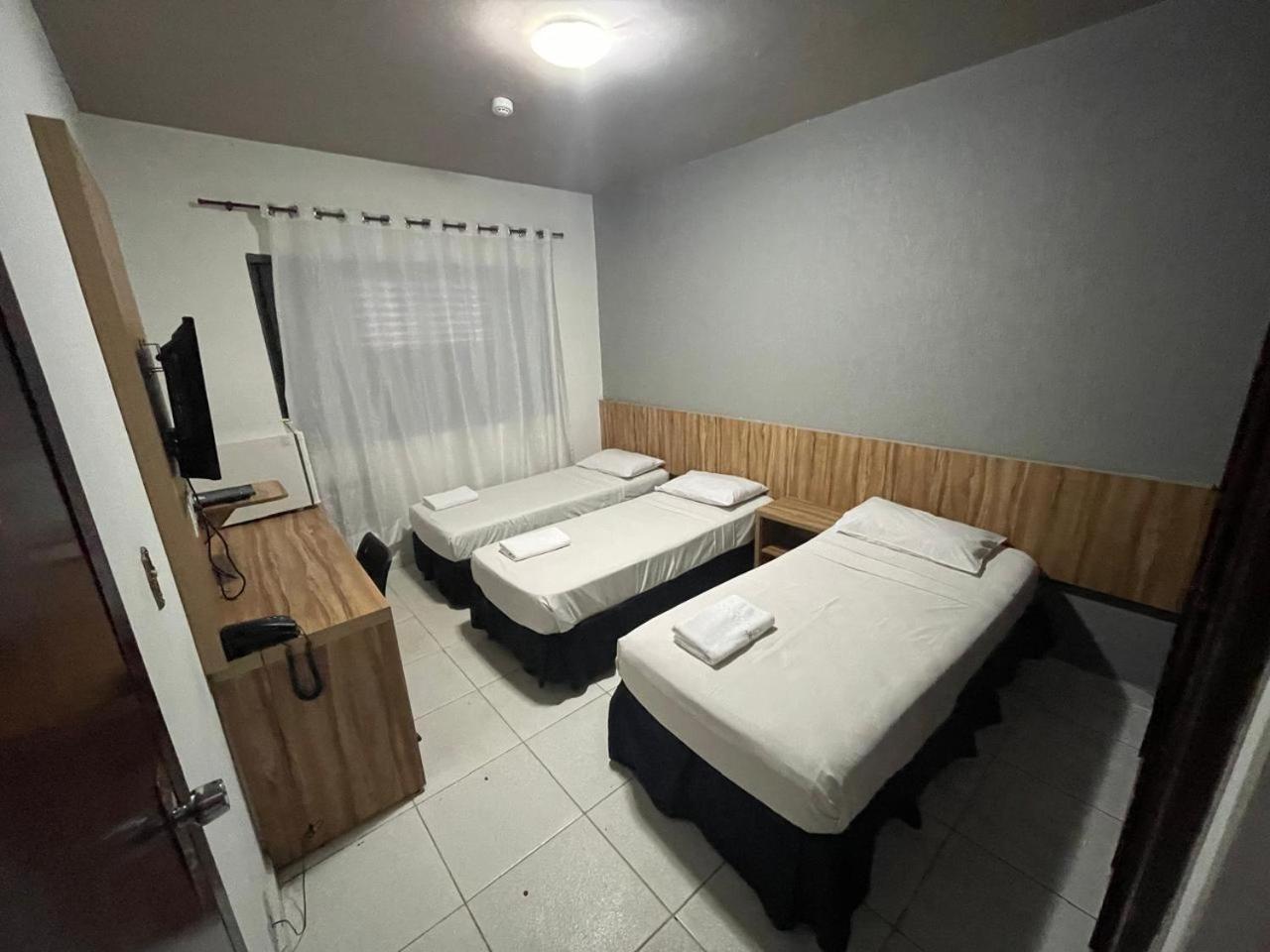 Cr Hotel Bueno - Antigo Hotel Serras De Goyaz Goiânia Buitenkant foto A room at the hotel